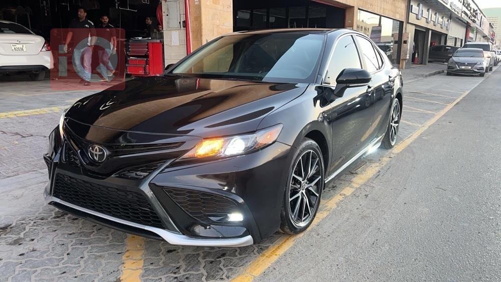 تۆیۆتا کامری